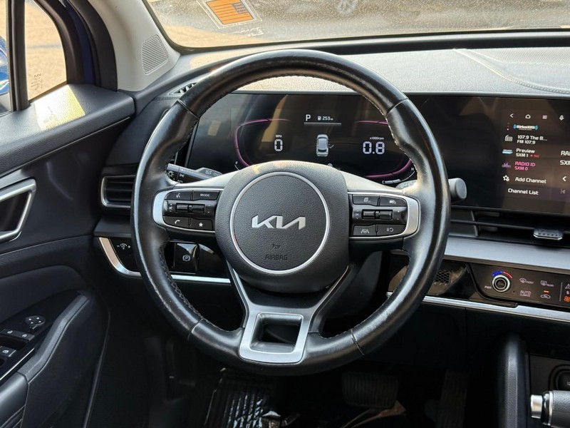 Kia Sportage Vehicle Image 15