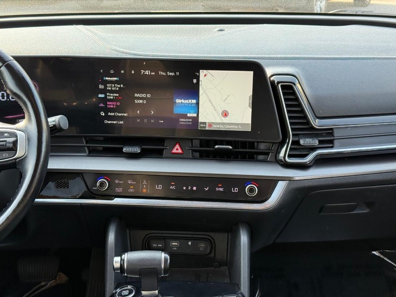 Kia Sportage Vehicle Image 16