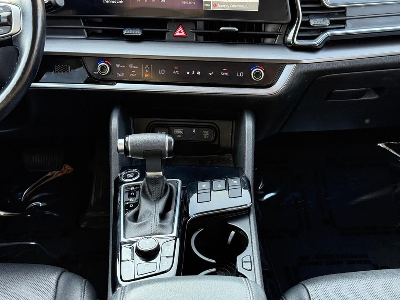 Kia Sportage Vehicle Image 17