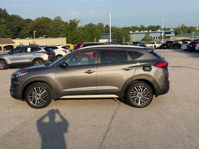 Hyundai Tucson Vehicle Image 03
