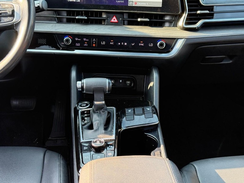 Kia Sportage Vehicle Image 18