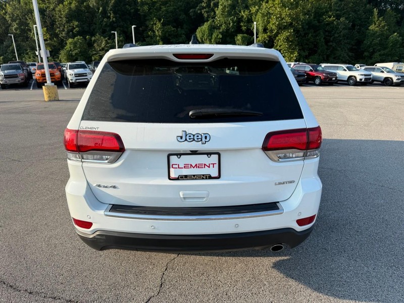 Jeep Grand Cherokee Vehicle Image 09