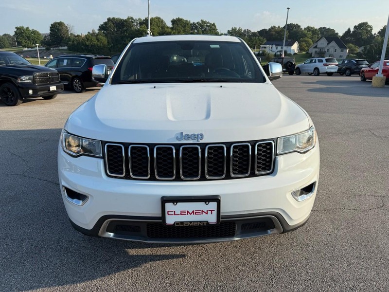 Jeep Grand Cherokee Vehicle Image 13