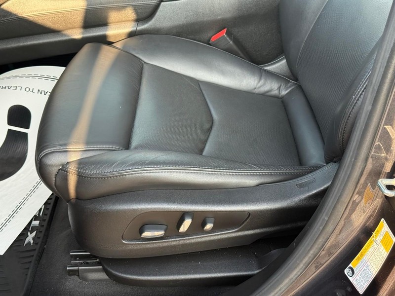 Cadillac XT5 Vehicle Image 21