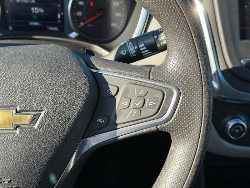 Chevrolet Equinox Vehicle Image 23