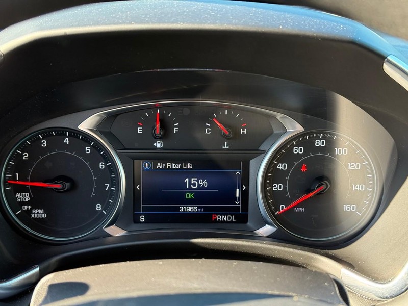 Chevrolet Equinox Vehicle Image 24