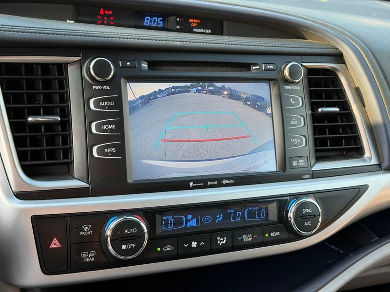 Toyota Highlander Vehicle Image 30