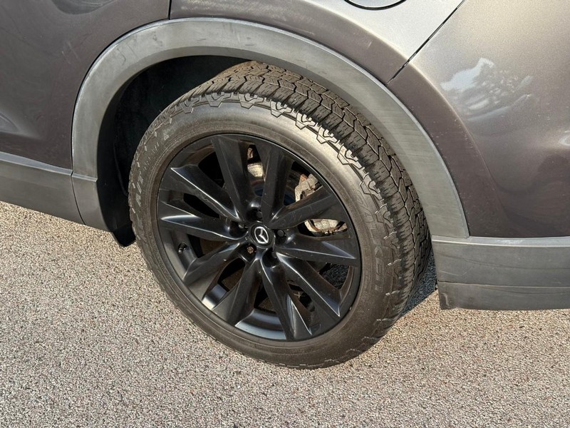 Mazda CX-9 Vehicle Image 05