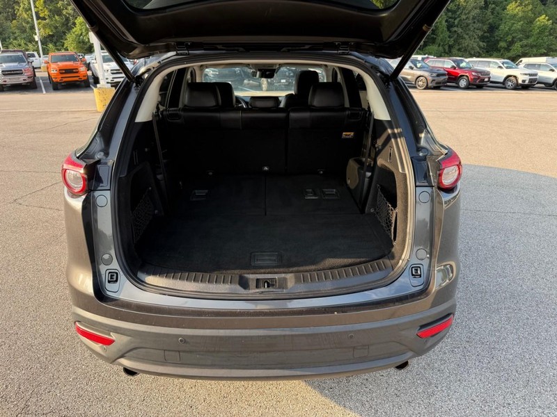 Mazda CX-9 Vehicle Image 08
