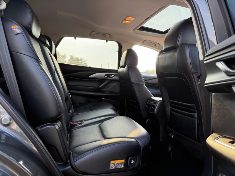 Mazda CX-9 Vehicle Image 14