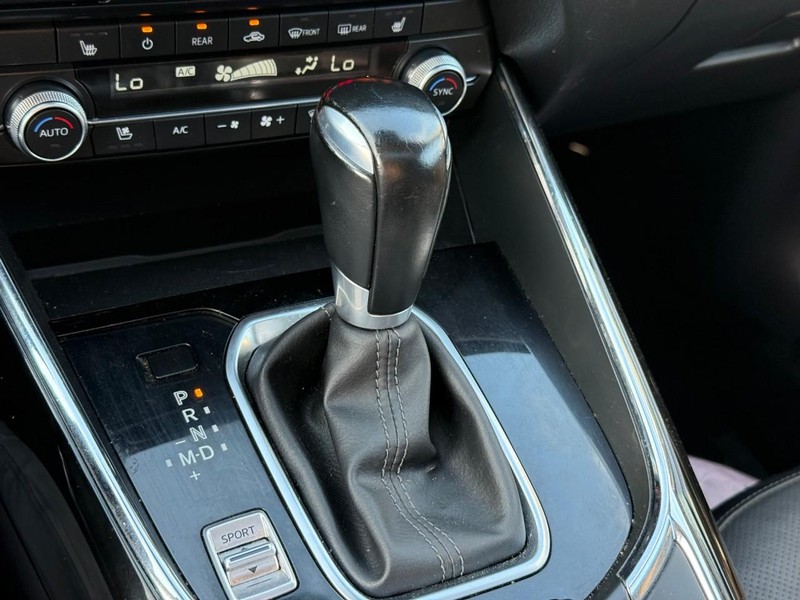 Mazda CX-9 Vehicle Image 26