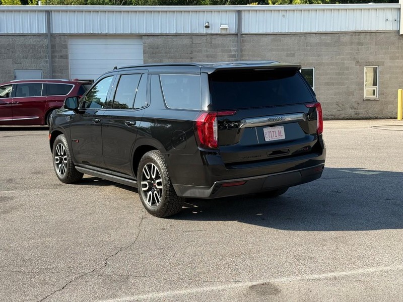 GMC Yukon Vehicle Image 04