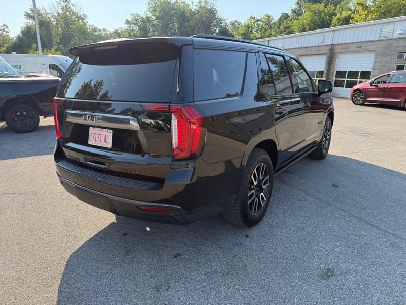 GMC Yukon Vehicle Image 08