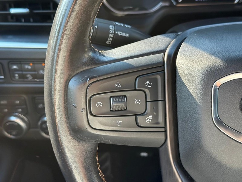 GMC Yukon Vehicle Image 28