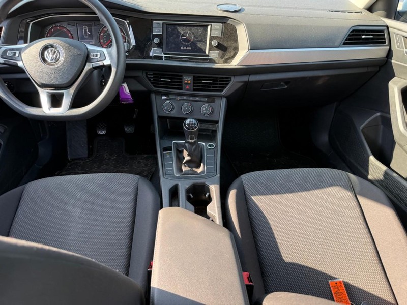 Volkswagen Jetta Vehicle Image 14
