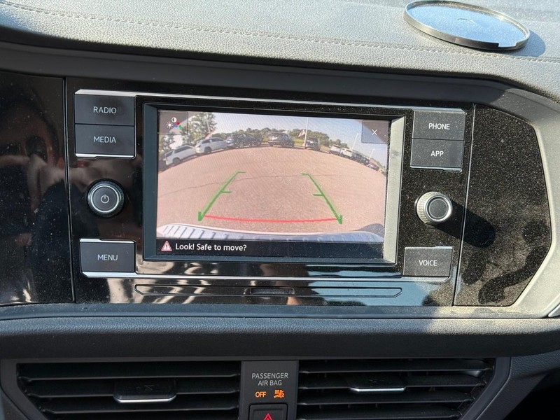 Volkswagen Jetta Vehicle Image 25