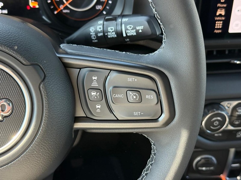 Jeep Wrangler Vehicle Image 17