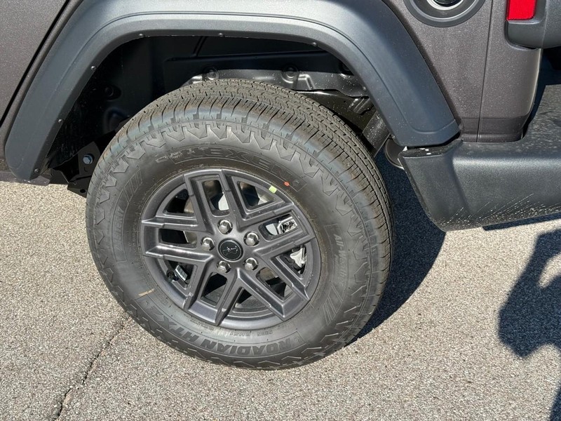 Jeep Wrangler Vehicle Image 05