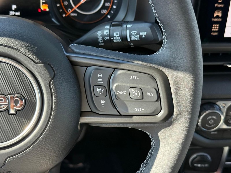 Jeep Wrangler Vehicle Image 16