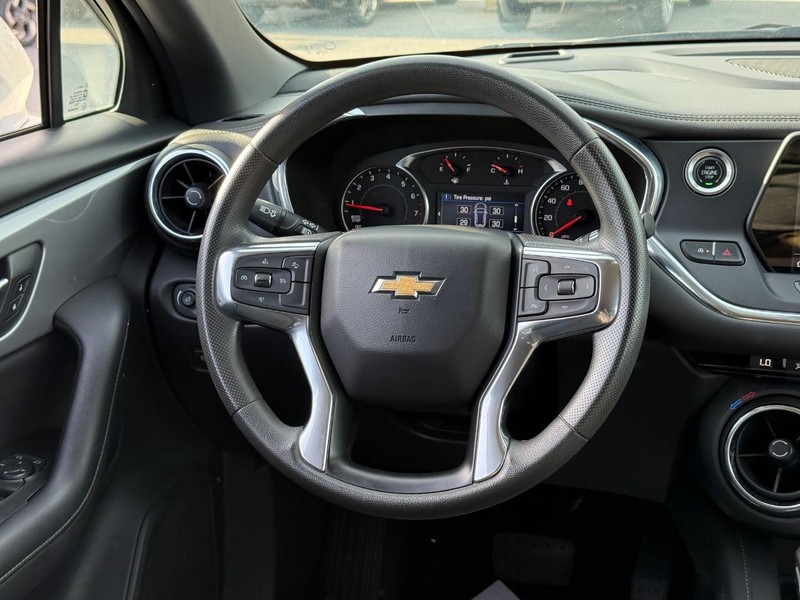 Chevrolet Blazer Vehicle Image 15