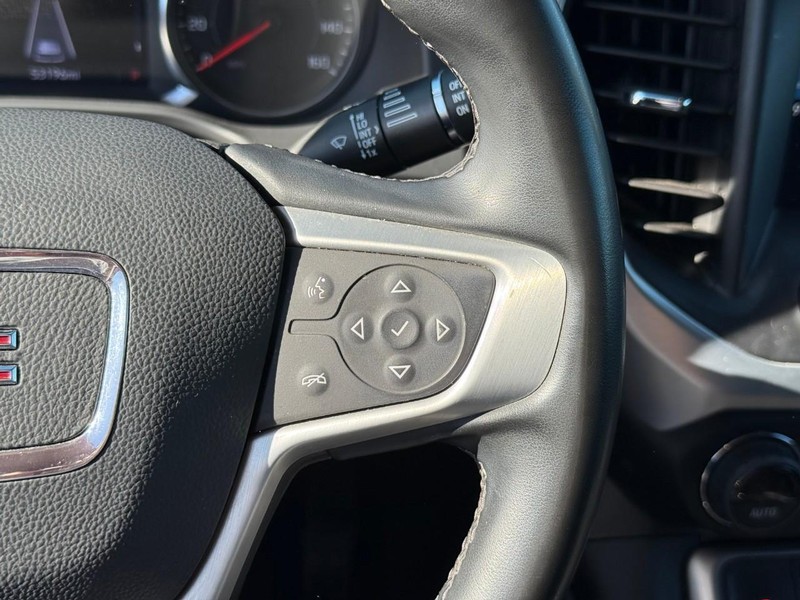 GMC Acadia Vehicle Image 25