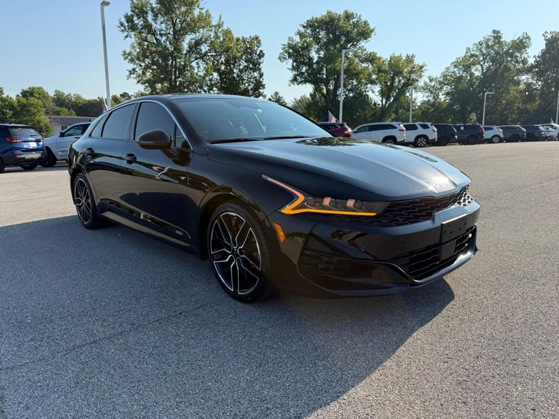 Kia K5 Vehicle Image 11
