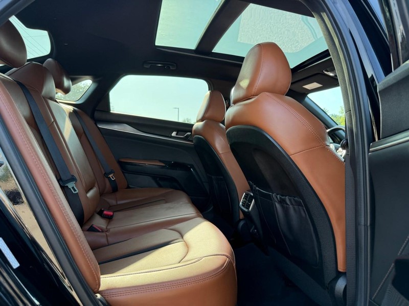 Kia K5 Vehicle Image 13