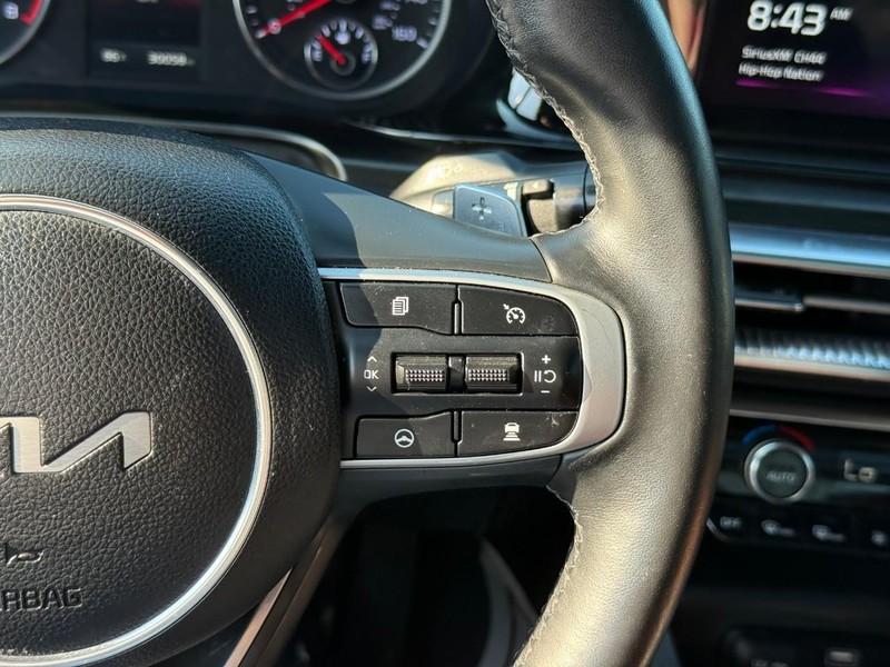 Kia K5 Vehicle Image 23