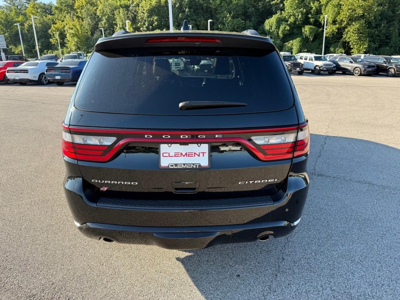 Dodge Durango Vehicle Image 11