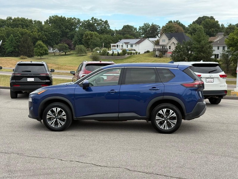 Nissan Rogue Vehicle Image 03