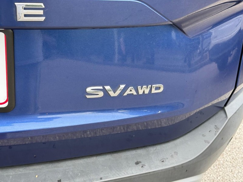 Nissan Rogue Vehicle Image 07