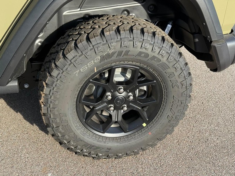 Jeep Wrangler Vehicle Image 05