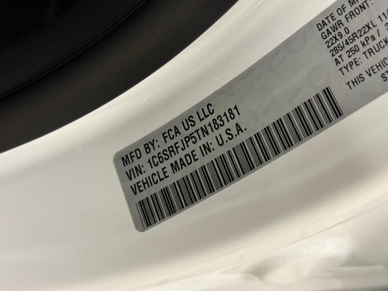 Ram 1500 Vehicle Image 16