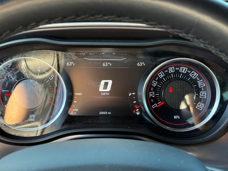 Dodge Challenger Vehicle Image 21
