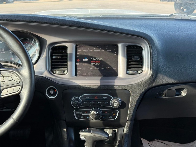 Dodge Charger Vehicle Image 16