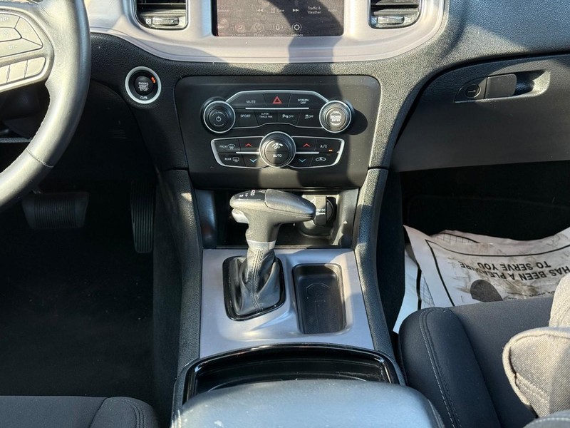 Dodge Charger Vehicle Image 17