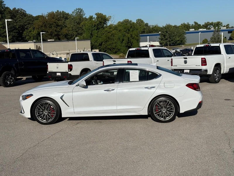 Genesis G70 Vehicle Image 03