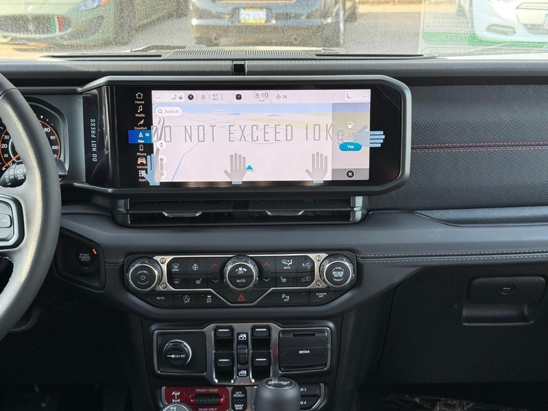 Jeep Wrangler Vehicle Image 11