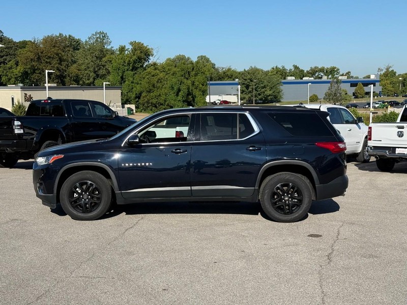 Chevrolet Traverse Vehicle Image 03