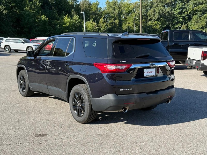 Chevrolet Traverse Vehicle Image 04
