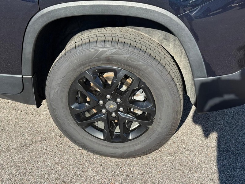 Chevrolet Traverse Vehicle Image 05