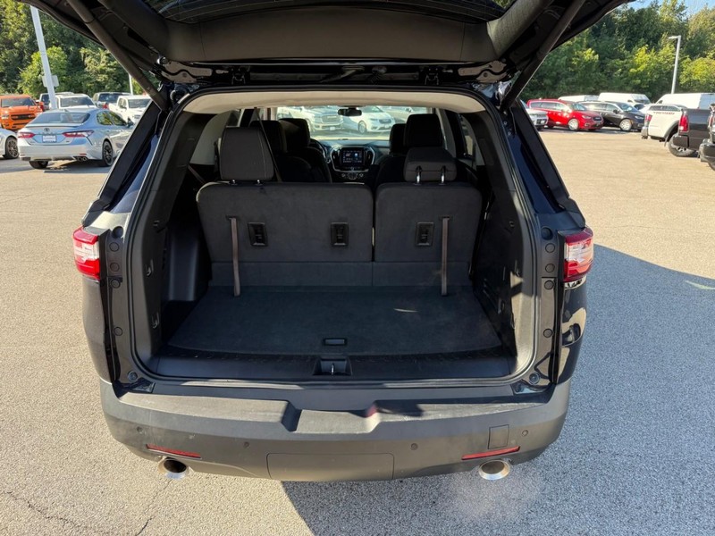 Chevrolet Traverse Vehicle Image 08