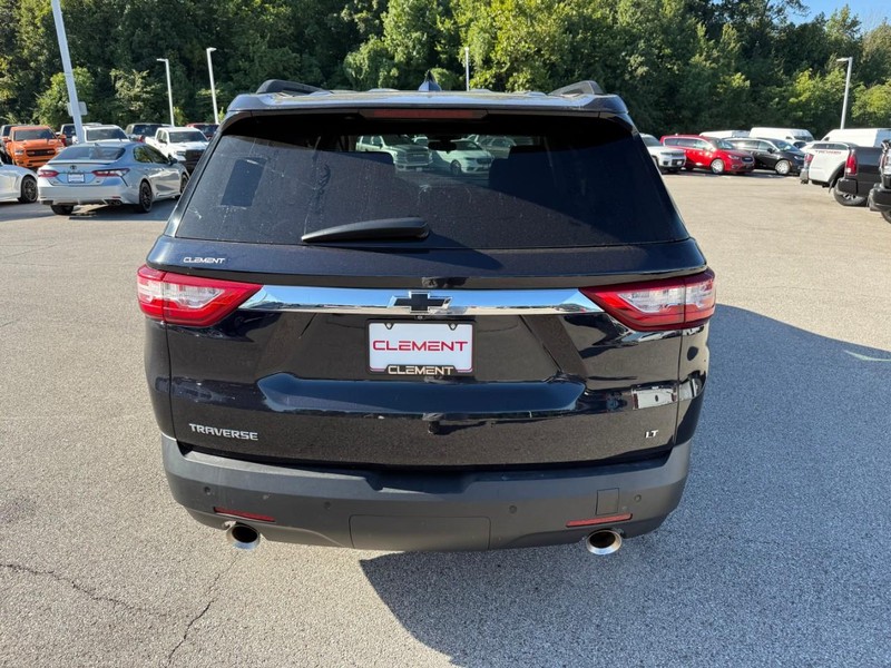 Chevrolet Traverse Vehicle Image 09