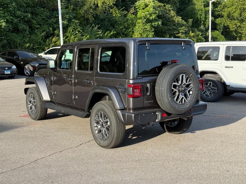 Jeep Wrangler Vehicle Image 04