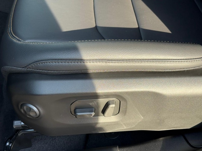 Jeep Wrangler Vehicle Image 15