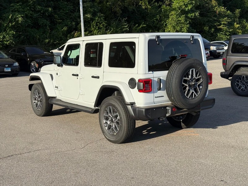 Jeep Wrangler Vehicle Image 04
