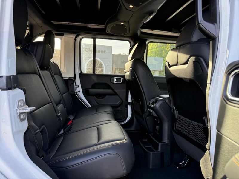 Jeep Wrangler Vehicle Image 08