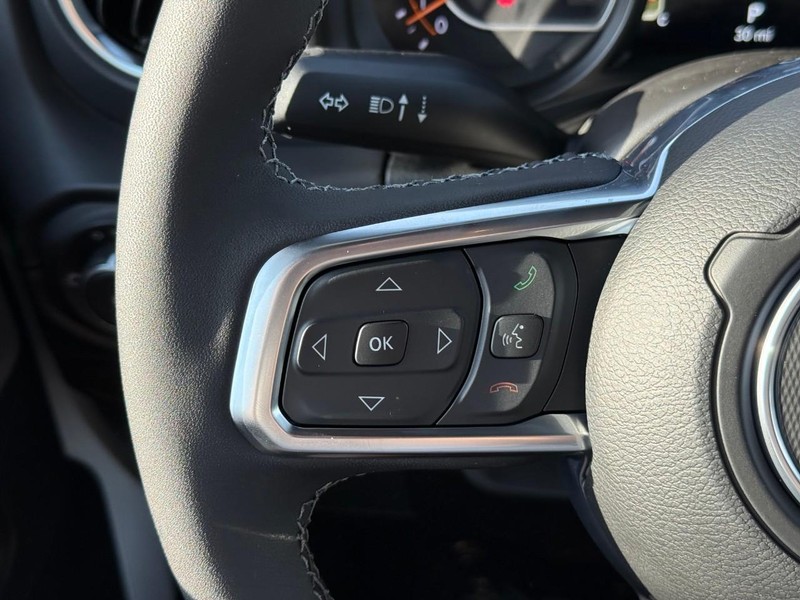 Jeep Wrangler Vehicle Image 17