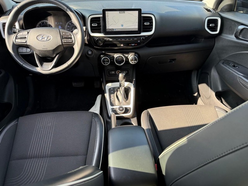 Hyundai Venue Vehicle Image 13