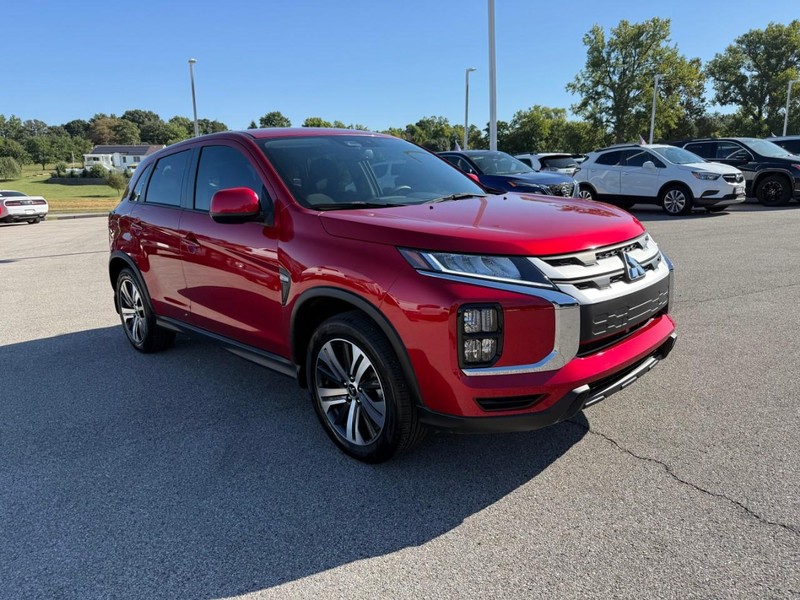 Mitsubishi Outlander Sport Vehicle Image 12
